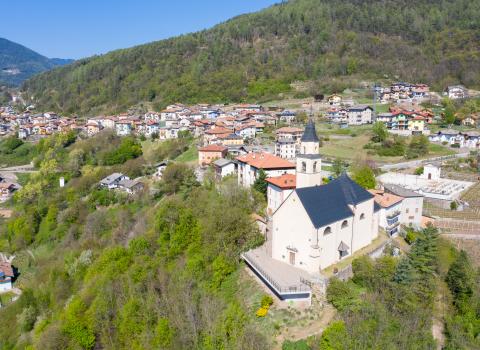 Dalle Piramidi alla Cascata del Lupo